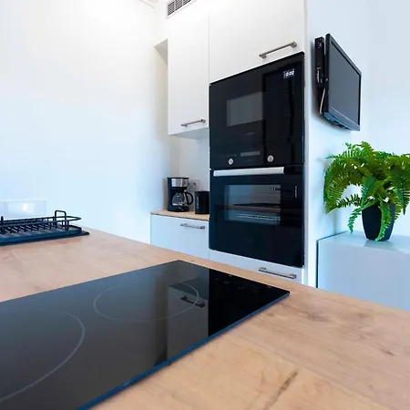 1184 Nirvana 26